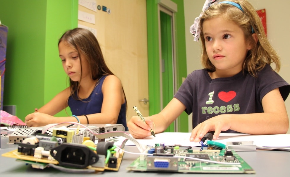 Students with Electric Girls learn about engineering.